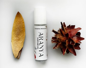 ARANYA PERFUME OIL / Roll On Perfume / Natural  / Sandalwood/ Amber