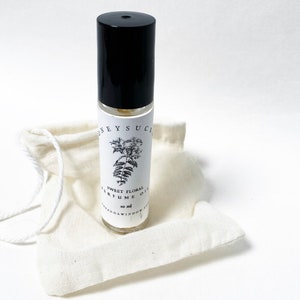 HONEYSUCKLE PERFUME OIL /Roll On / Floral