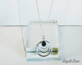 Geometric Circle Pendant Necklace