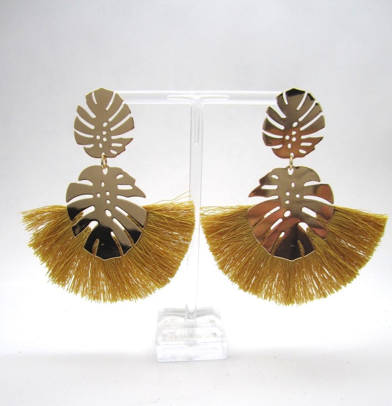 Leaf Metal Earring with Fringes