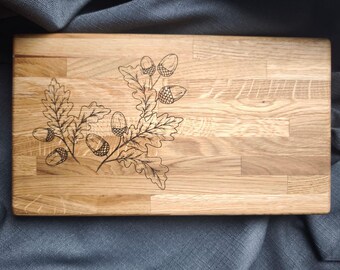 Oak Cutting Board with Engraved Oak Leaves & Acorns | Wooden Serving Board | Rustic Kitchen Decor | Housewarming Gift | Handmade Oak Wood