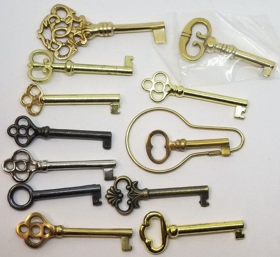 Small Skeleton Key Set - Works with 1/2 Inch Keyholes Only