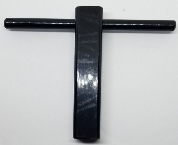 Square cheap bolt wrench