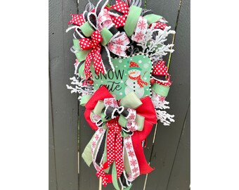 Snowman Christmas Swag: Whimsical Holiday Front Door Decor