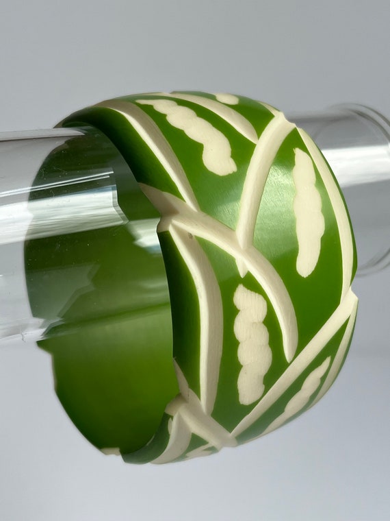 Vintage 1960s Carved Early Plastic Celluloid Lime… - image 7