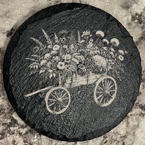 Karretje met wilde bloemen