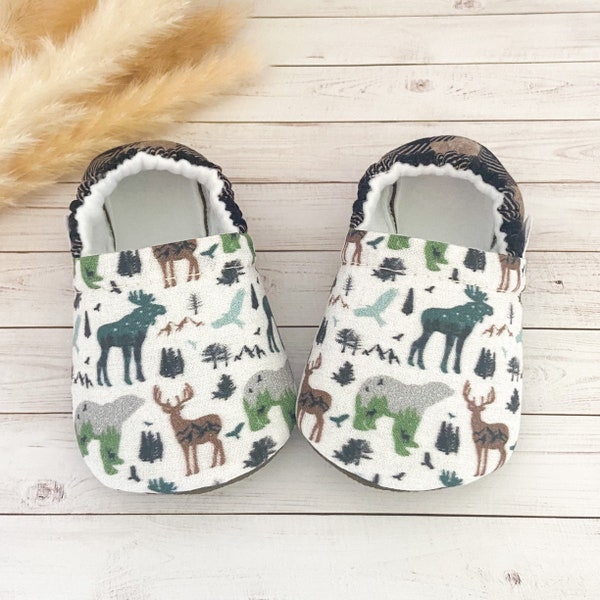 WOODLAND baby booties, slippers, crib shoes, soft sole, moccasins, baby shoes, toddler shoes