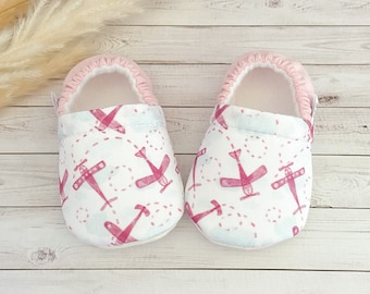 PINK AIRPLANE baby booties, slippers, crib shoes, soft sole, moccasins, baby shoes