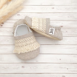 LINEN and FRINGE baby booties, slippers, crib shoes, soft sole, moccasins, baby shoes