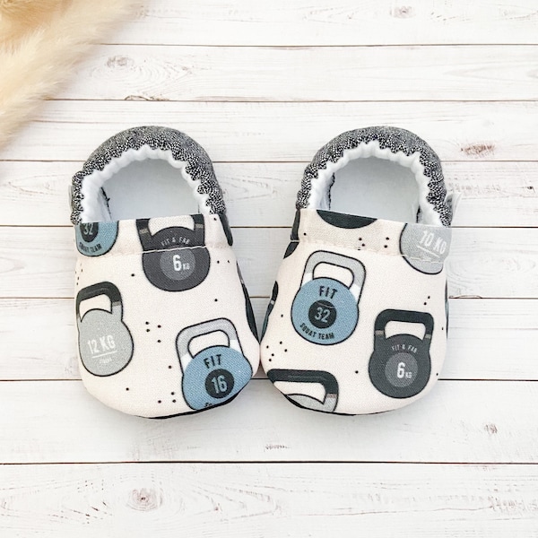 KETTLE BELL WORKOUT baby booties, slippers, crib shoes, soft sole, moccasins, baby shoes, toddler shoes