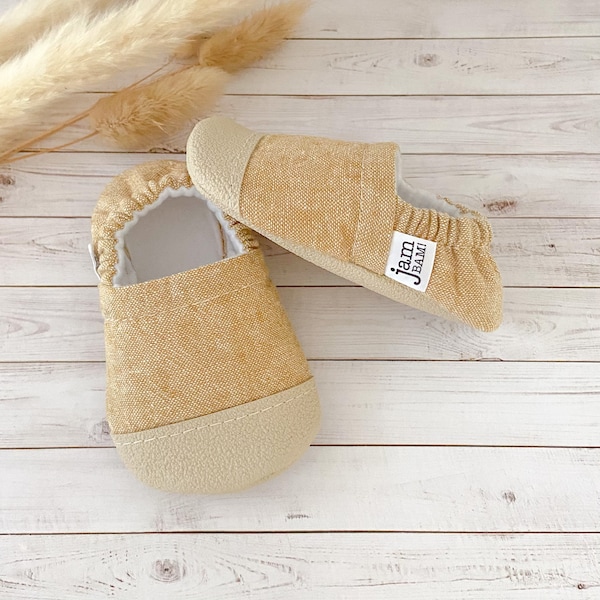 CAMEL LINEN blend baby booties, slippers, crib shoes, soft sole, moccasins, baby shoes