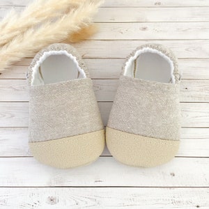 OATMEAL LINEN blend baby booties, slippers, crib shoes, soft sole, moccasins, baby shoes