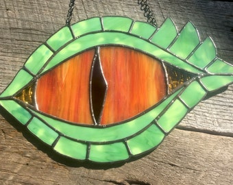 Pattern- Dragon Eye stained glass pattern