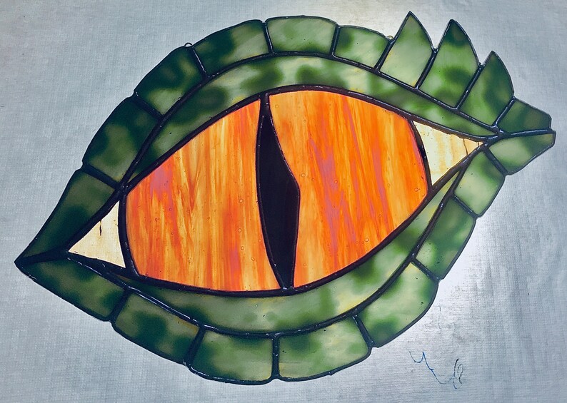 Pattern- Dragon Eye Stained Glass Pattern - Etsy Canada