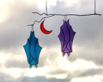 Hanging Bat Stained Glass Pattern: Spooky Halloween Suncatcher (PDF Pattern)