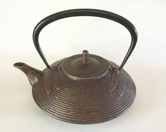Teavana TETSUBIN Dragonfly Cast Iron TEAPOT 1 Qt 4 Cups Bronze Finish W
