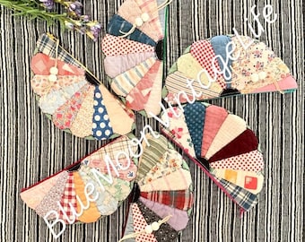 Vintage Quilt Zipper Pouch Made From a Vintage Dresden Plate Quilt Recycled Farmhouse Quilt