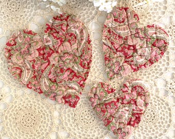 Vintage Quilt Set of 3 Vintage Quilt Valentines Hearts Assorted Sizes DIY Project, Pieces for Journaling/Patchwork Sewing/Ephemera/Craft (2)