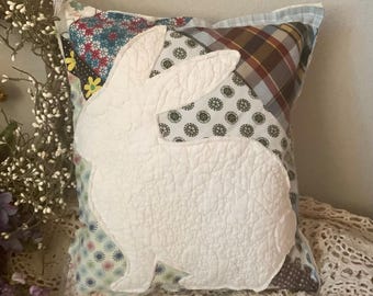Antique Patchwork Quilt Pillow White Bunny 12” X 14” Spring/Easter Bunny Rabbit Pillow Easter Decoration Vintage Farmhouse Easter