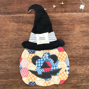 Primitive Style Vintage Patchwork Quilt Pumpkin Halloween Jack ‘O Lantern Pumpkin Face W/ Witch Hat Quilt Piece DIY Patchwork Appliqué Large