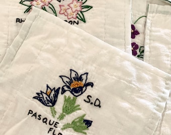 1 Vintage Embroidered State Flower Quilt Top Block/piece