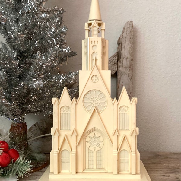 Vintage Light Up Musical Cathedral Church Wind Up Musical Box Plays Silent Night Vintage Traditional Nostalgic Christmas Decor Raylite Elect