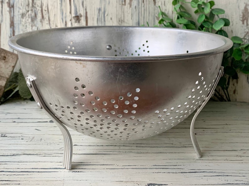 Vintage Aluminum Strainer Colander Farmhouse Kitchen Bowl Etsy