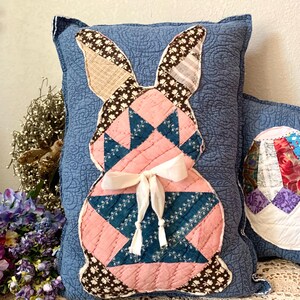 Antique Quilt Pillow LARGE Easter Bunny Pillow 15” X 22” Spring/Easter Bunny Rabbit Pillow Easter Decoration Vintage Farmhouse Easter Pillow