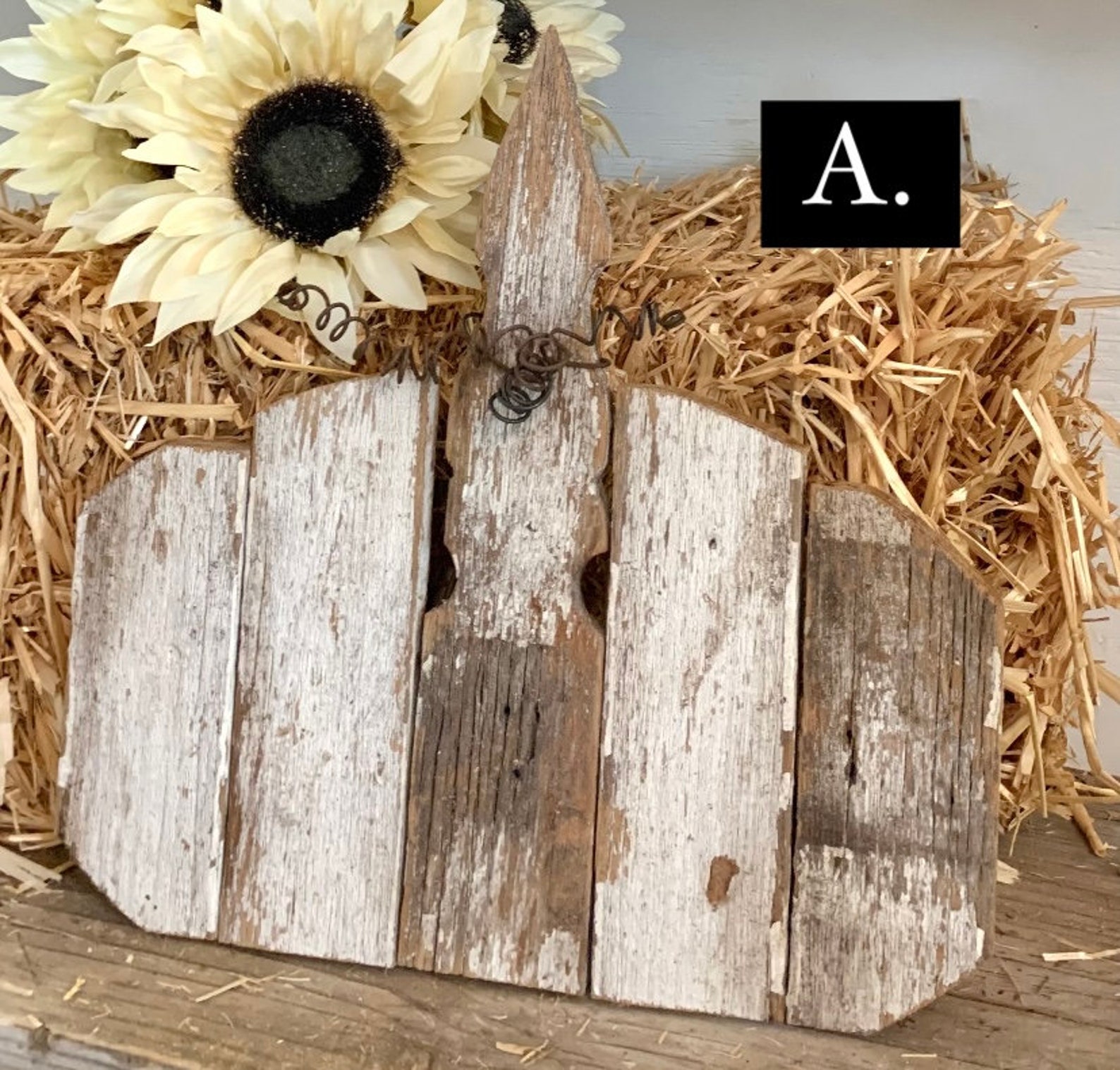 Rustic Primitive Pumpkin Salvaged Wood Old Wooden Picket Chippy White ...