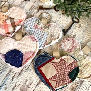 Vintage Quilt Keychain Heart Shaped Key Fob Dresden Plate/patchwork ...