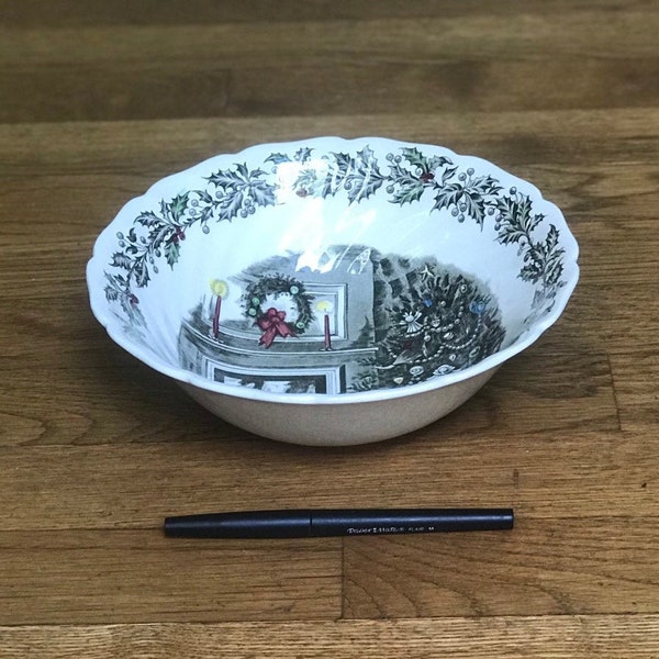 Johnson Bros Merry Christmas 8 Inch Round Vegetable Bowl A Genuine Hand Engraving Christmas Theme Green Holly Wreath Tree Made in England