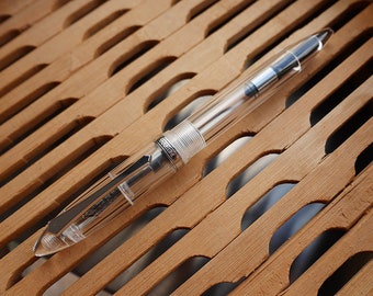 PENBBS 480 Acrylic Fountain Pen - 16 Clear Glass F nib