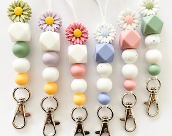 Daisy lanyard / flower lanyard / pretty lanyard / teacher lanyard / Daisy keychain / flower keychain