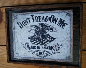 Don't Tread on Me Image (white) - Wooden Sign