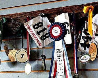 Wooden Running Medal/Jewelry Holder