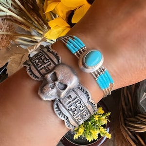 Rare Handcrafted Native Sterling Silver Turquoise Liquid Bracelet