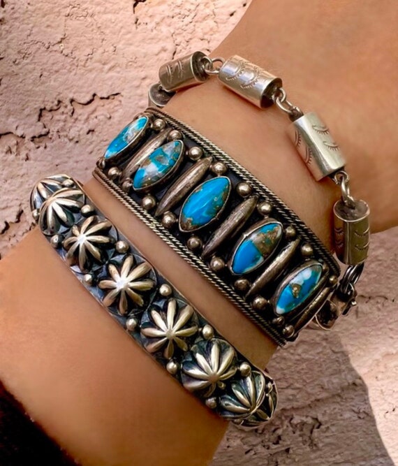 Native Vintage Sterling Silver Turquoise Row Cuff… - image 4