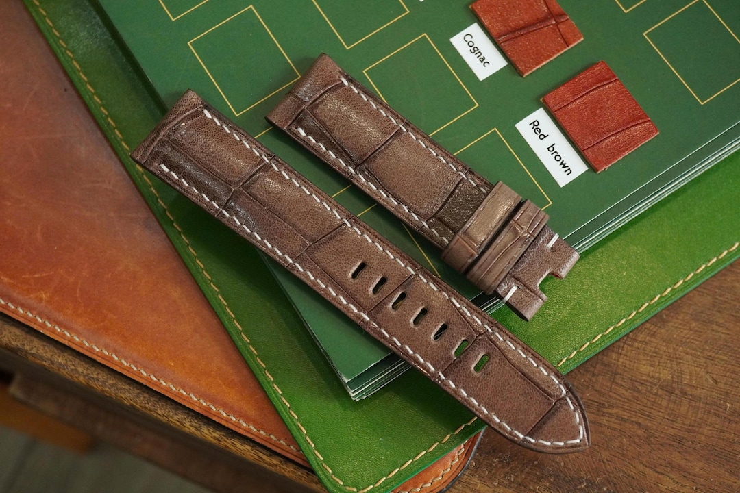 Bracelet Montre Cuir Grainé 24mm Pour Panerai - Marron Foncé, Pliable, Dos Corne, Neuf