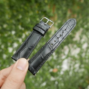 ハンドメイドのマットブラックアリゲーターレザーウォッチストラップ、ウォッチバンド 18 mm、19 mm、20 mm、21 mm、22 mm、24 mm、26 mm
