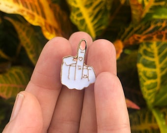 Middle finger pin