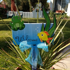 Frog & Fish Welcome Yard Art
