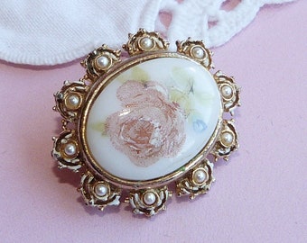 Small Arcansas Elizabeth Reimer Brooch lithographed Ceramic Cabochon & Pearls authentic vintage