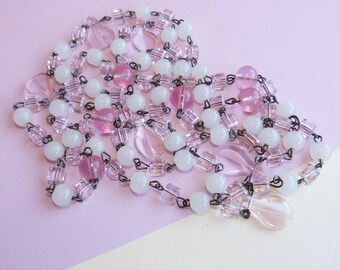 Very Pretty 1.2 mtr Long Pink and White Glass Bead Necklace