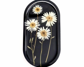 Flower trinket dish/ ring dish/ soap dish/ catch all: with real pressed oxeye daisy in epoxy resin, black