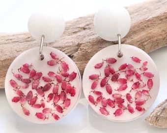 floral statement dangle earrings with baby's breath blossoms in ecro friendly epoxy resin - white, round dangle