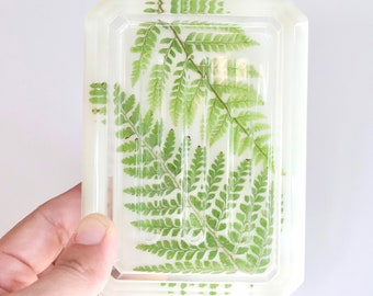 botanic soapdish with real pressed fern leaves in ecofriendly epoxy resin, rectangular - perfect gift for nature lovers