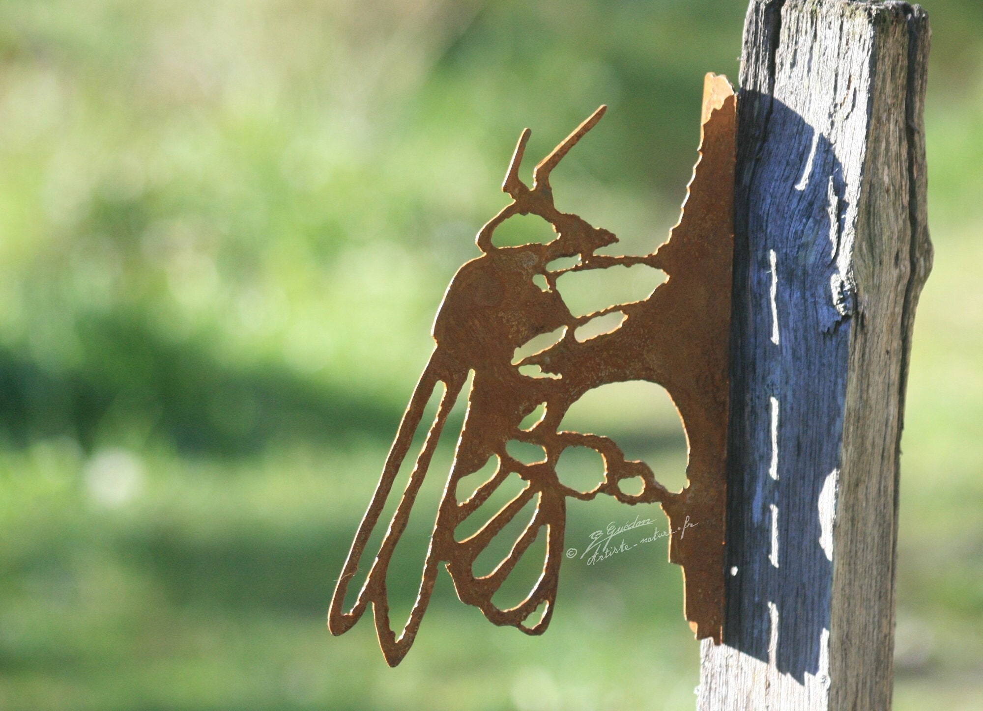 Décor Abeille , Silhouette en Acier Corten Rouillé Fait Main