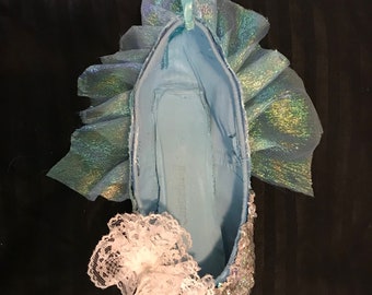 Disney Frozen Elsa Hand Decorated Pointe Shoe