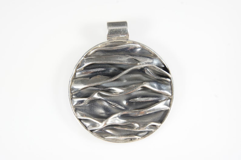 Circle Corrugated Sterling Silver Pendant