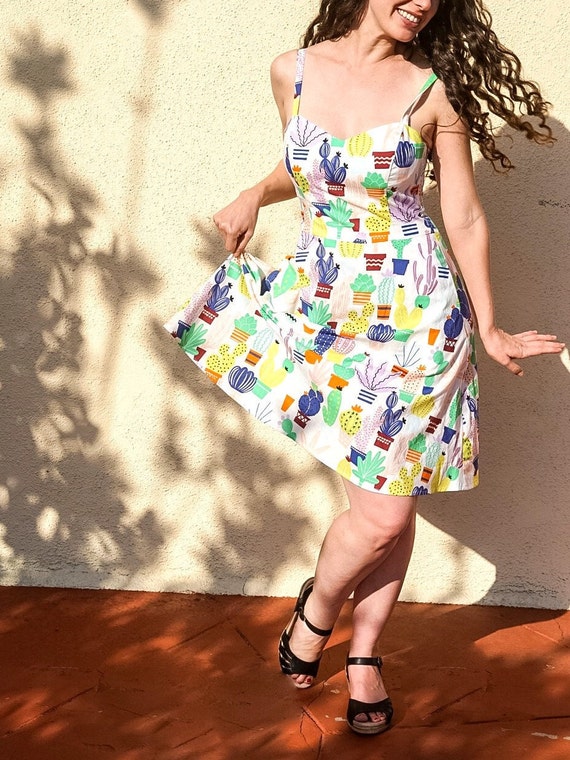 Vestido de sol de algodón con estampado de cactus con - Etsy España Vestido de sol de algodón con estampado de cactus con - Etsy España